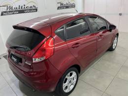 FORD - FIESTA 1.6 SEL HATCH 16V FLEX 4P AUTOMÁTICO - 2016/2017 - BORDO - R$ 54.900,00