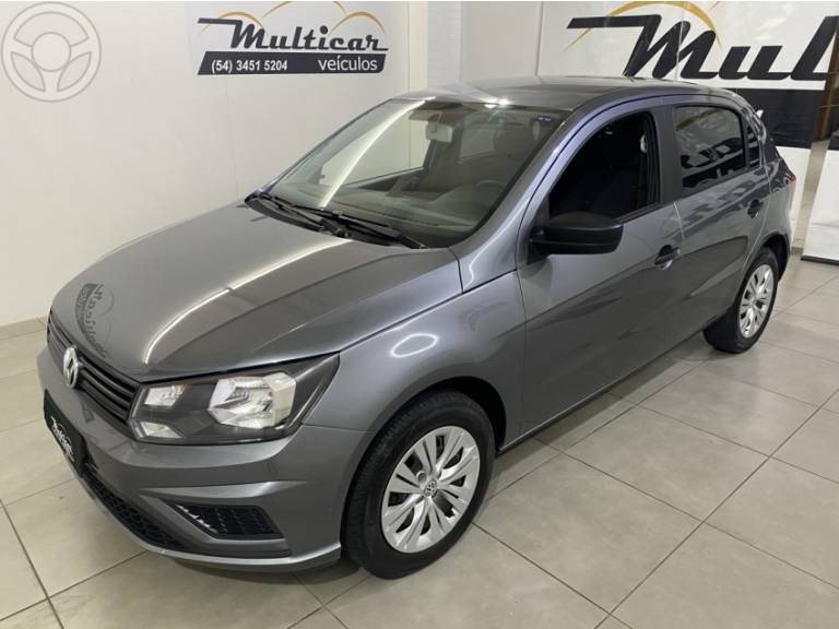 VOLKSWAGEN - GOL 1.6 MSI 8V TOTALFLEX 4P MANUAL - 2021/2022 - CINZA - R$ 59.900,00