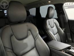 VOLVO - XC60 2.0 T8 ULTIMATE AWD HIBRIDO 4P AUTOMÁTICO - 2022/2023 - PRATA - R$ 329.900,00