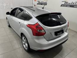 FORD - FOCUS 1.6 S 16V FLEX 4P AUTOMÁTICO - 2014/2014 - PRATA - R$ 49.900,00
