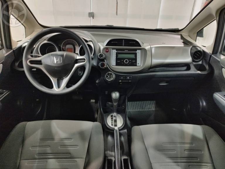 HONDA - FIT 1.4 CX 16V FLEX 4P AUTOMÁTICO - 2014/2014 - CINZA - R$ 54.900,00