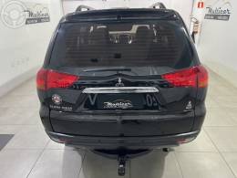 MITSUBISHI - PAJERO DAKAR 3.2 HPE 4X4 7 LUGARES 16V TURBO INTERCOOLER DIESEL 4P AUTOMÁTICO - 2011/2012 - PRETA - R$ 103.900,00