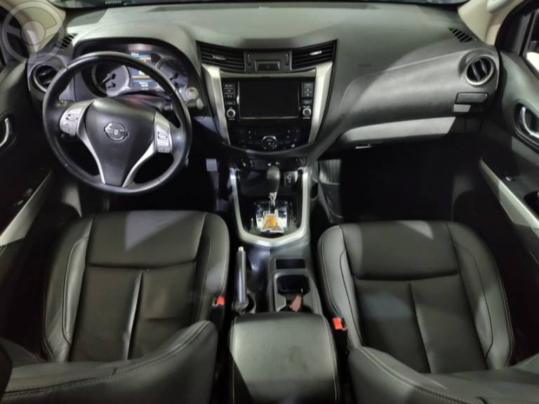 NISSAN - FRONTIER 2.3 XE 4X4 CD BI TURBO DIESEL 4P AUTOMÁTICO - 2019/2020 - PRETA - R$ 149.900,00