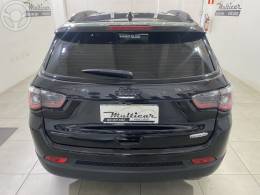 JEEP - COMPASS 2.0 16V FLEX LONGITUDE AUTOMÁTICO - 2021/2021 - PRETA - R$ 109.900,00