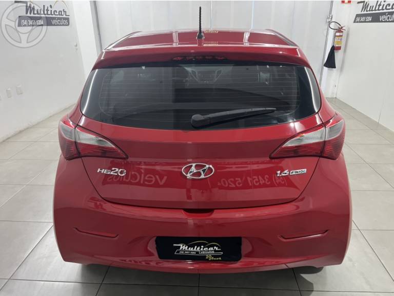 HYUNDAI - HB20 1.6 COMFORT PLUS 16V FLEX 4P MANUAL - 2013/2013 - VERMELHA - R$ 44.900,00
