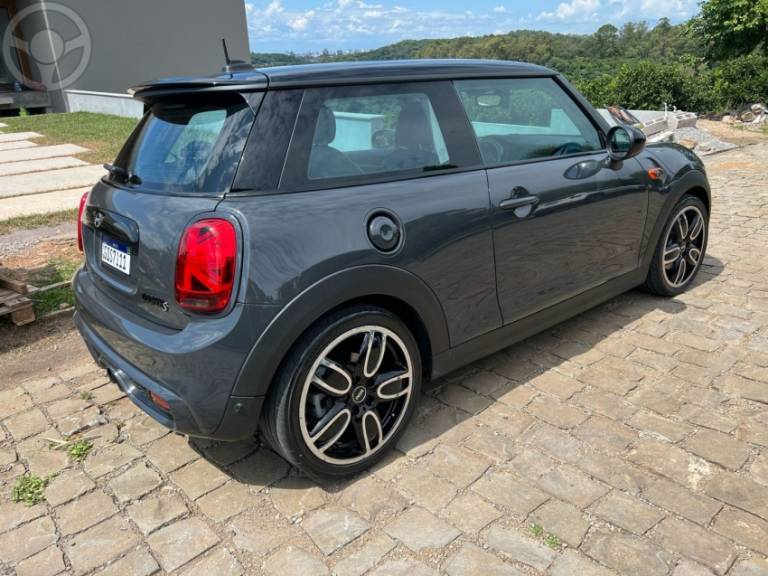 MINI - COOPER 2.0 S TOP 16V TURBO 2P AUTOMÁTICO - 2018/2019 - CINZA - R$ 145.000,00