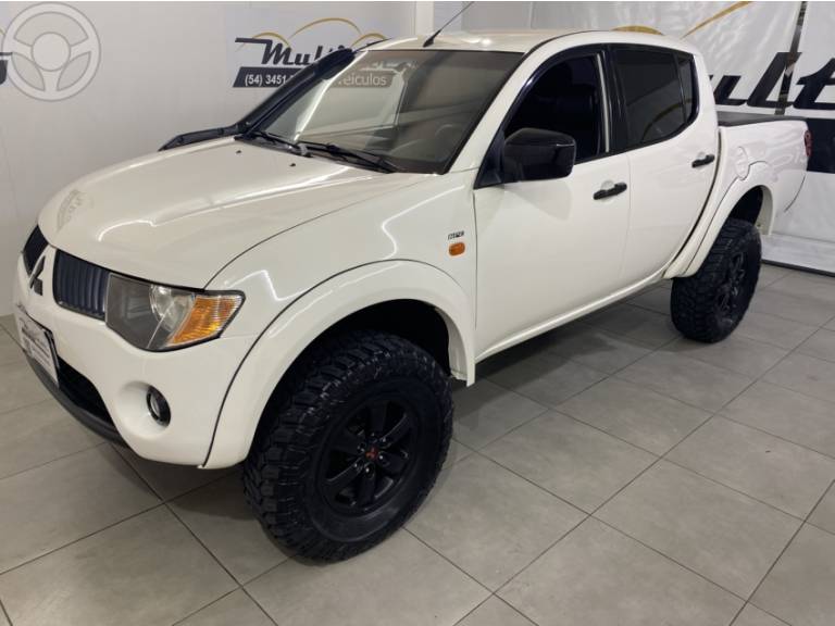 MITSUBISHI - L200 TRITON 3.2 HPE 4X4 CD 16V TURBO INTERCOOLER DIESEL 4P AUTOMÁTICO - 2010/2010 - BRANCA - R$ 93.900,00