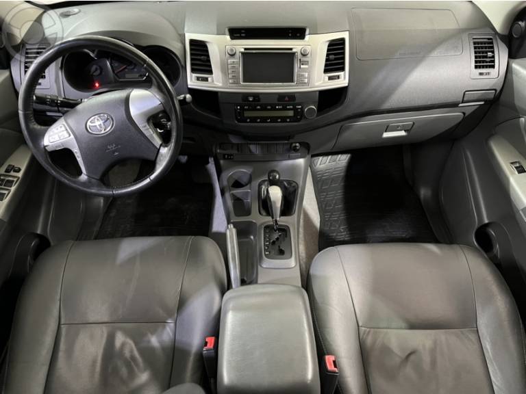 TOYOTA - HILUX 3.0 SRV 4X4 CD 16V TURBO INTERCOOLER DIESEL 4P AUTOMÁTICO - 2012/2012 - PRATA - R$ 127.000,00