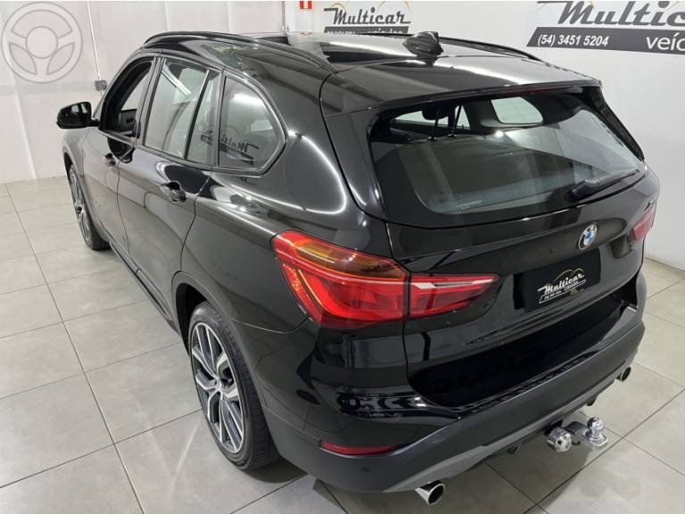 BMW - X1 2.0 16V TURBO XDRIVE25I SPORT 4P AUTOMÁTICO - 2016/2016 - PRETA - R$ 119.900,00
