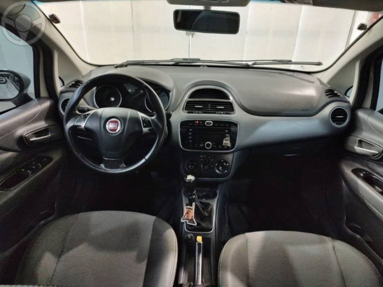 FIAT - PUNTO 1.4 ATTRACTIVE 8V FLEX 4P MANUAL - 2014/2015 - BRANCA - R$ 44.900,00