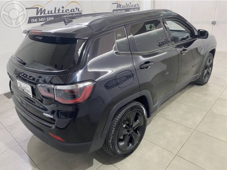 JEEP - COMPASS 2.0 16V FLEX LONGITUDE AUTOMÁTICO - 2021/2021 - PRETA - R$ 109.900,00
