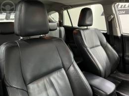 TOYOTA - RAV4 2.5 4X4 16V 4P AUTOMÁTICO - 2013/2013 - BRANCA - R$ 87.900,00