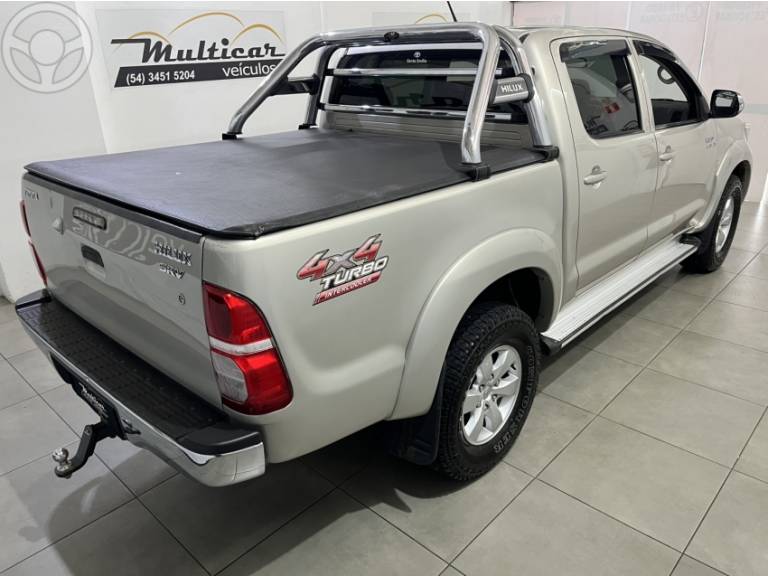 TOYOTA - HILUX 3.0 SRV 4X4 CD 16V TURBO INTERCOOLER DIESEL 4P AUTOMÁTICO - 2012/2012 - PRATA - R$ 127.000,00