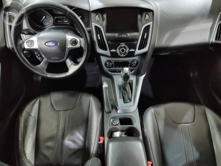 FORD - FOCUS 2.0 TITANIUM HATCH 16V FLEX 4P AUTOMÁTICO - 2015/2015 - BRANCA - R$ 60.000,00