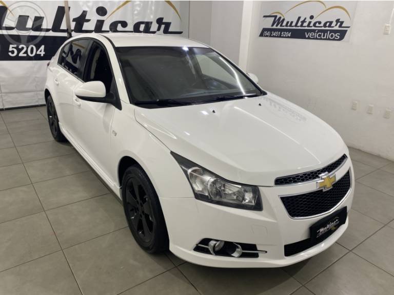 CHEVROLET - CRUZE 1.8 LT SPORT6 16V FLEX 4P MANUAL - 2014/2014 - BRANCA - R$ 59.900,00