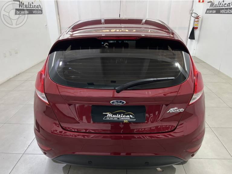 FORD - FIESTA 1.6 SEL HATCH 16V FLEX 4P AUTOMÁTICO - 2016/2017 - BORDO - R$ 54.900,00