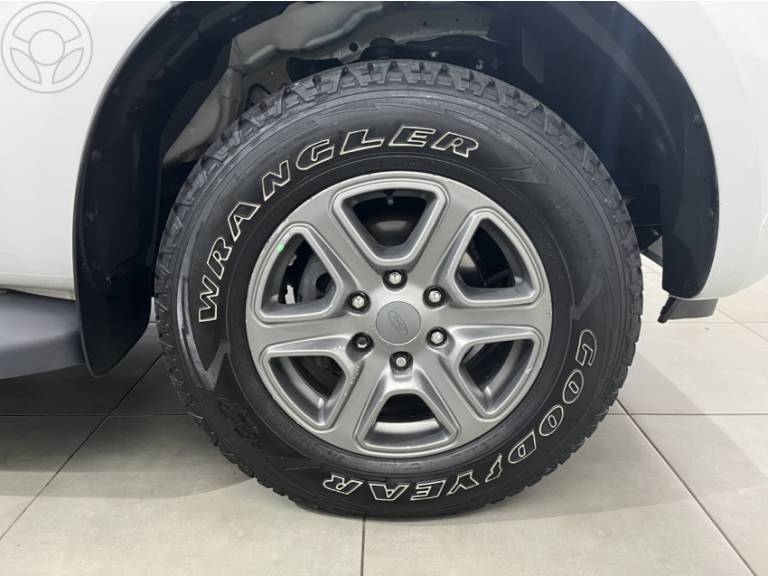 FORD - RANGER 2.2 XLS 4X4 CD 16V DIESEL 4P AUTOMÁTICO - 2019/2019 - BRANCA - R$ 134.000,00