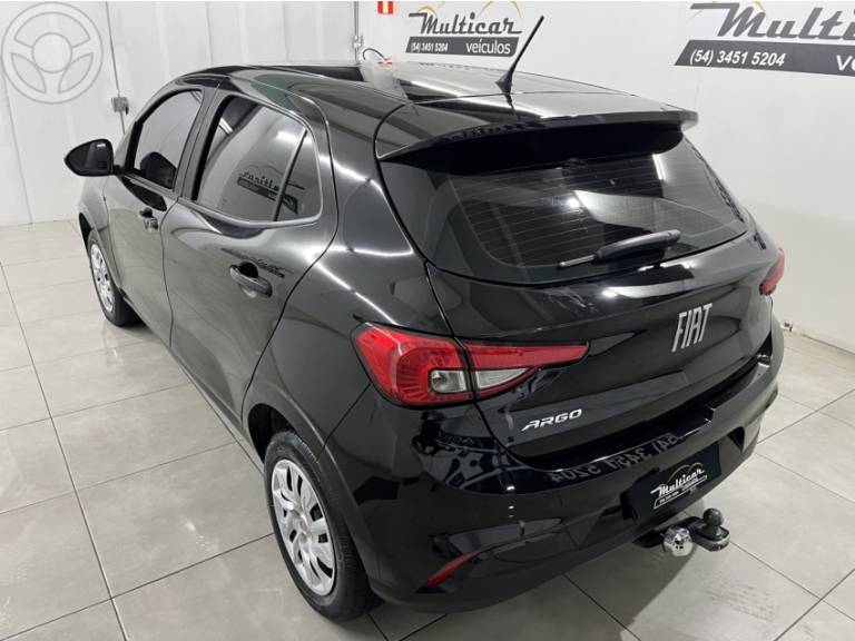 FIAT - ARGO 1.0 FIREFLY FLEX 4P MANUAL - 2020/2020 - PRETA - R$ 57.500,00