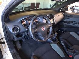 FIAT - BRAVO 1.8 SPORTING 16V FLEX 4P MANUAL - 2015/2016 - BRANCA - R$ 61.000,00