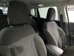 JEEP - COMPASS 2.0 SPORT 4X2 16V 4P AUTOMÁTICO - 2017/2018 - PRETA - R$ 88.900,00