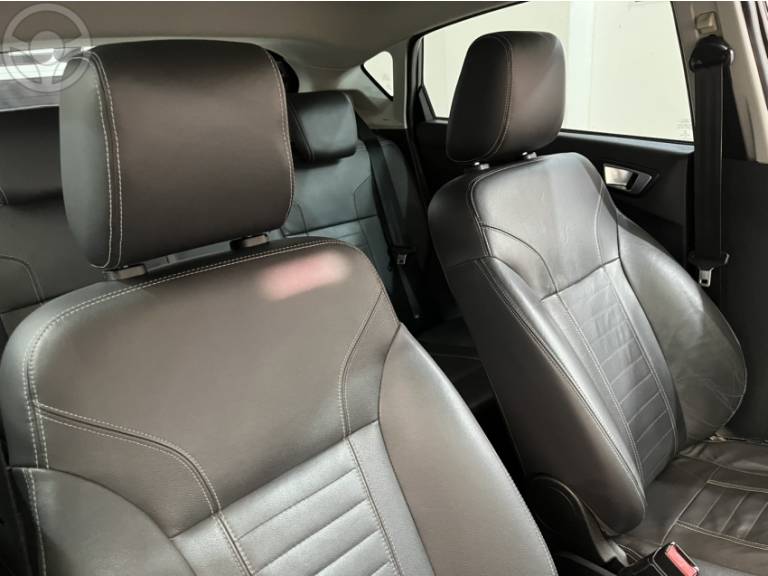 FORD - FIESTA 1.6 TITANIUM HATCH 16V FLEX 4P AUTOMÁTICO - 2013/2014 - PRETA - R$ 44.900,00