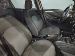 FIAT - PUNTO 1.4 ATTRACTIVE 8V FLEX 4P MANUAL - 2014/2015 - BRANCA - R$ 44.900,00