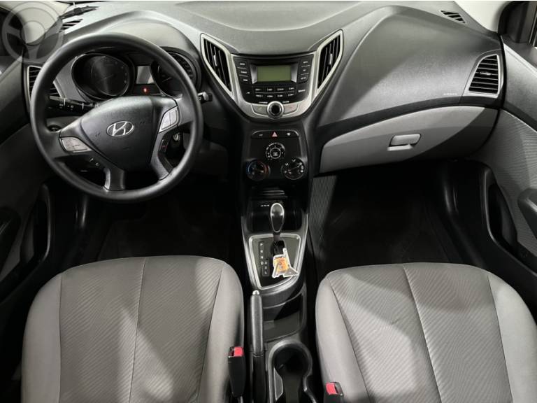 HYUNDAI - HB20S 1.6 COMFORT PLUS 16V FLEX 4P AUTOMÁTICO - 2014/2015 - CINZA - R$ 55.900,00