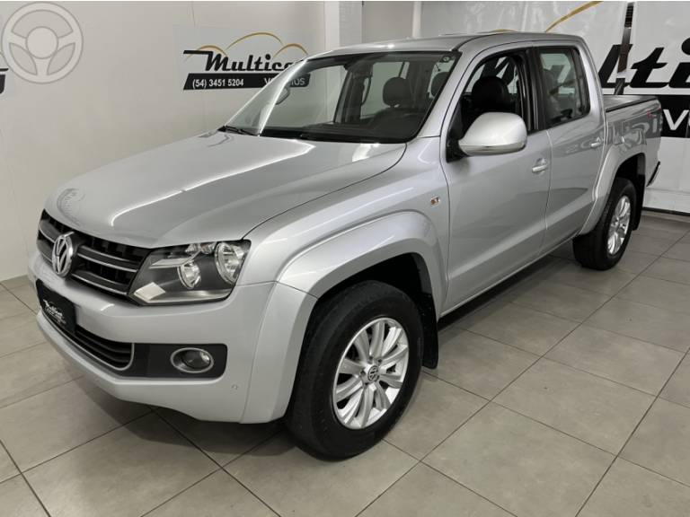 VOLKSWAGEN - AMAROK 2.0 HIGHLINE 4X4 CD 16V TURBO INTERCOOLER DIESEL 4P AUTOMÁTICO - 2014/2014 - PRATA - R$ 93.900,00