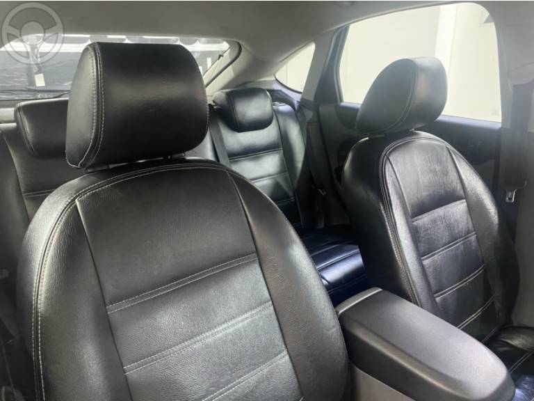 FORD - FOCUS 2.0 GLX 16V FLEX 4P AUTOMÁTICO - 2013/2013 - BRANCA - R$ 48.000,00
