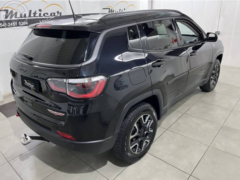 JEEP - COMPASS 2.0 16V DIESEL TRAILHAWK 4X4 AUTOMÁTICO - 2021/2021 - PRETA - R$ 126.900,00