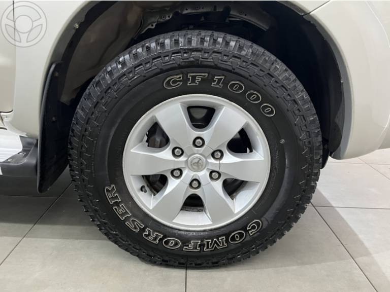 TOYOTA - HILUX 3.0 SRV 4X4 CD 16V TURBO INTERCOOLER DIESEL 4P AUTOMÁTICO - 2012/2012 - PRATA - R$ 127.000,00