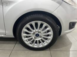 FORD - FIESTA 1.6 TITANIUM HATCH 16V FLEX 4P AUTOMÁTICO - 2015/2015 - PRATA - R$ 49.500,00