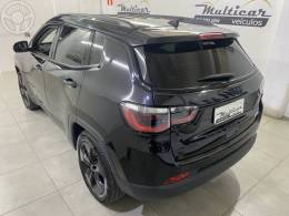 JEEP - COMPASS 2.0 16V FLEX LONGITUDE AUTOMÁTICO - 2021/2021 - PRETA - R$ 109.900,00