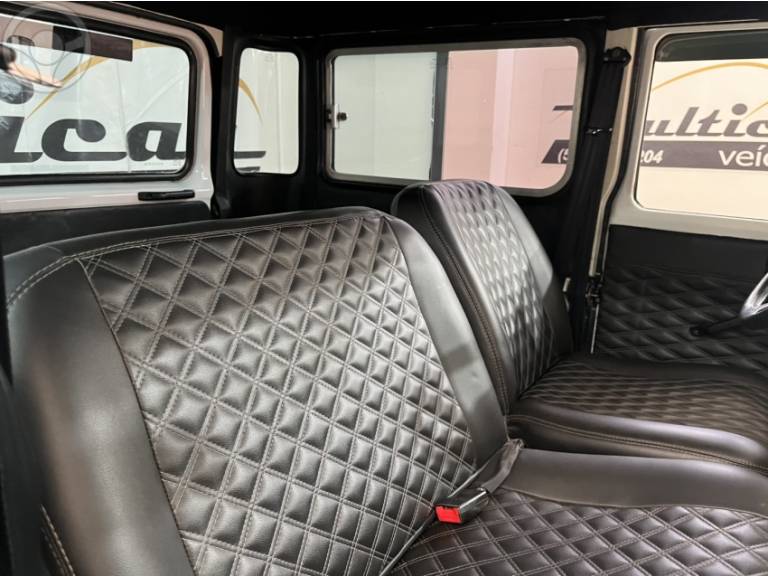 TOYOTA - BANDEIRANTE 4.0 OJ50LV-B 4X4 CHASSI LONGO DIESEL 2P MANUAL - 1991/1991 - BRANCA - R$ 99.000,00