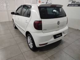 VOLKSWAGEN - FOX 1.6 MI ROCK IN RIO 8V FLEX 4P MANUAL - 2013/2014 - BRANCA - R$ 45.500,00