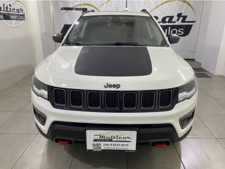 JEEP - COMPASS 2.0 16V DIESEL TRAILHAWK 4X4 AUTOMÁTICO - 2018/2018 - BRANCA - R$ 118.000,00