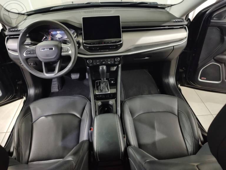 JEEP - COMPASS 1.3 LONGITUDE T270 16V TURBO 4X2 FLEX 4P AUTOMÁTICO - 2023/2023 - PRETA - R$ 125.000,00