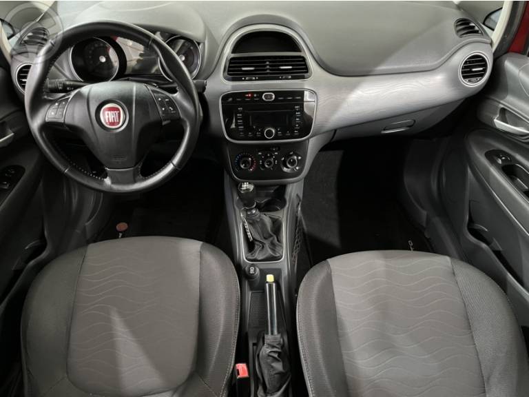 FIAT - PUNTO 1.6 ESSENCE 16V FLEX 4P MANUAL - 2014/2014 - VERMELHA - R$ 42.900,00