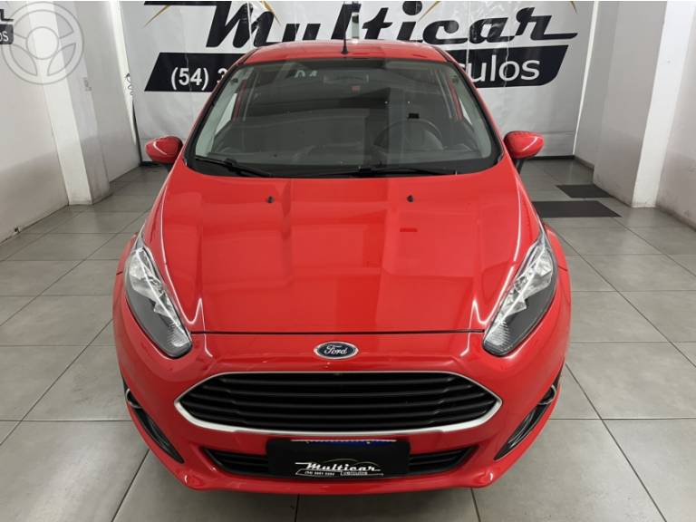 FORD - FIESTA 1.5 S HATCH 16V FLEX 4P MANUAL - 2013/2014 - VERMELHA - R$ 43.900,00