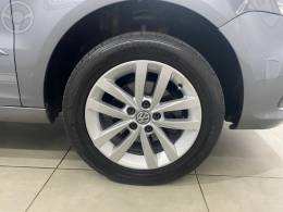 VOLKSWAGEN - FOX 1.6 MSI TOTAL FLEX CONNECT 4P MANUAL - 2019/2020 - CINZA - R$ 63.900,00