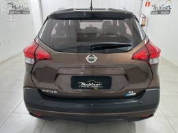 NISSAN - KICKS 1.6 16V FLEX SL 4P XTRONIC - 2018/2018 - MARROM - R$ 84.900,00