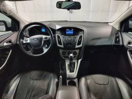 FORD - FOCUS 1.6 SE HATCH 16V FLEX 4P AUTOMÁTICO - 2014/2015 - BRANCA - R$ 54.900,00