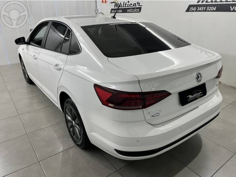 VOLKSWAGEN - VIRTUS 1.6 MSI TOTAL FLEX MANUAL - 2018/2019 - BRANCA - R$ 69.900,00
