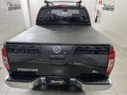 NISSAN - FRONTIER 2.5 SL 4X4 CD TURBO ELETRONIC DIESEL 4P AUTOMÁTICO - 2014/2015 - PRETA - R$ 106.900,00