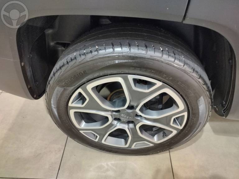 JEEP - RENEGADE 1.8 16V FLEX LIMITED 4P AUTOMÁTICO - 2016/2017 - PRETA - R$ 73.900,00