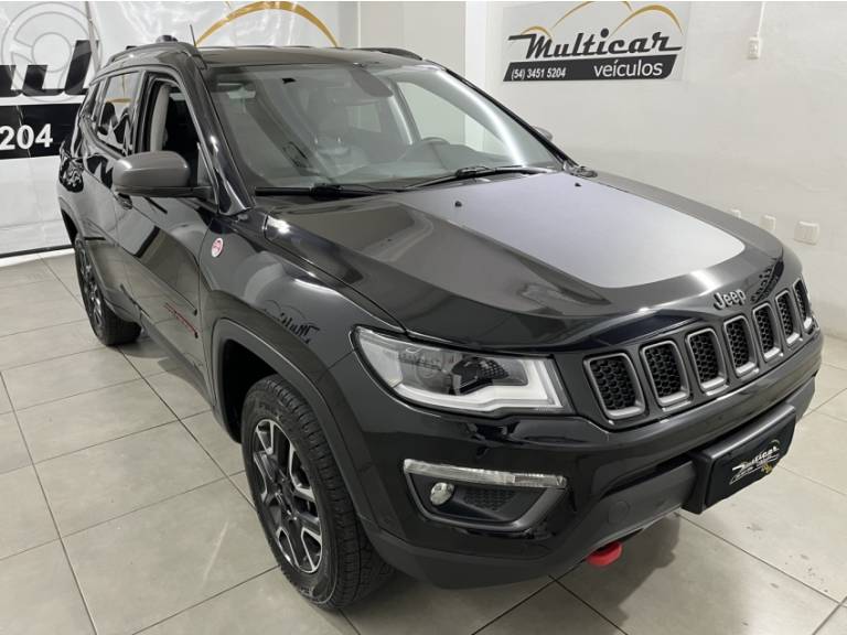 JEEP - COMPASS 2.0 16V DIESEL TRAILHAWK 4X4 AUTOMÁTICO - 2021/2021 - PRETA - R$ 126.900,00