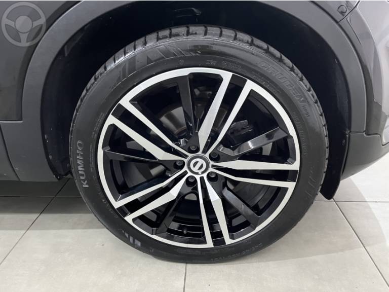 VOLVO - XC 40 2.0 T4 GEARTRONIC - 2019/2019 - PRETA - R$ 123.900,00