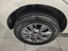 FIAT - PUNTO 1.4 ATTRACTIVE 8V FLEX 4P MANUAL - 2014/2015 - BRANCA - R$ 44.900,00