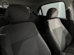 VOLKSWAGEN - GOL 1.6 MSI TOTALFLEX TRENDLINE 4P MANUAL - 2018/2018 - PRATA - R$ 47.900,00