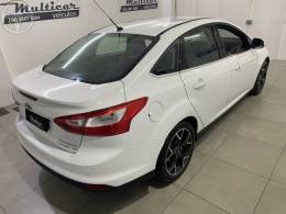 FORD - FOCUS 2.0 TITANIUM SEDAN 16V FLEX 4P AUTOMÁTICO - 2014/2014 - BRANCA - R$ 58.000,00